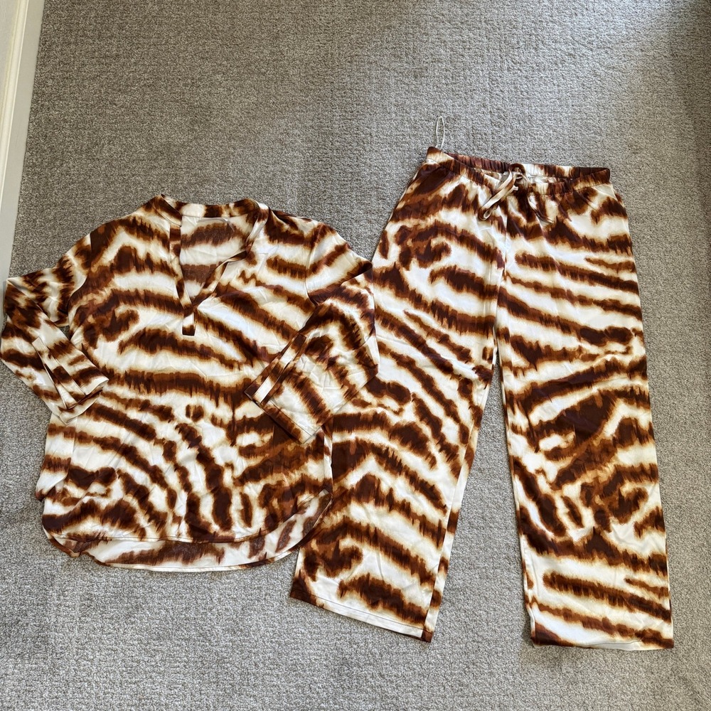 Natori Small Brown Tiger Print Pajama Set Loungewear Luxe Bohemian Safari Jungle